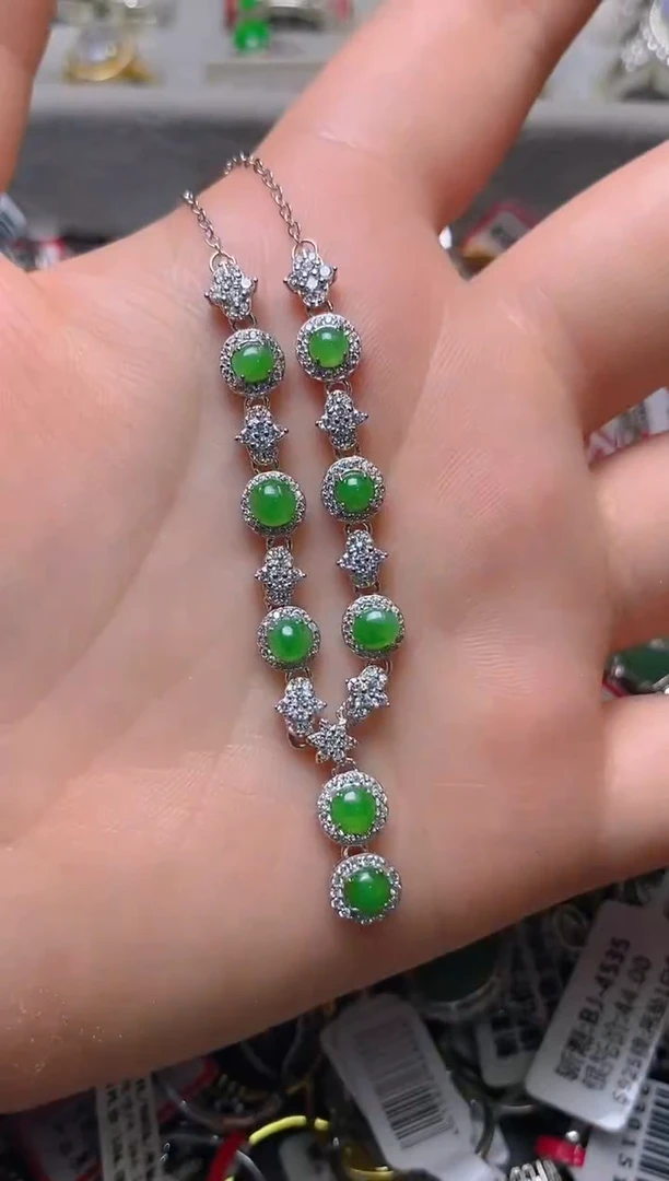 银S925镶嵌戒指翡翠百内无证书