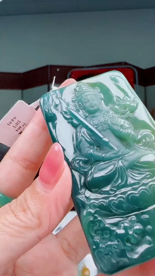 颈饰未镶嵌翡翠多样性发其一