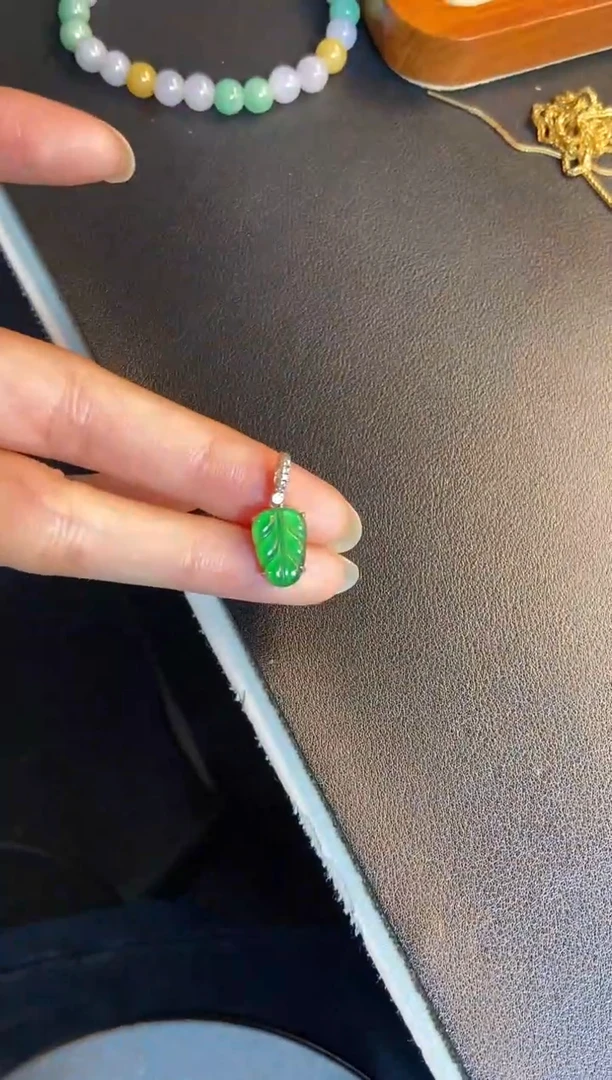 吊坠(不含链)银S925镶嵌翡翠萌*~1