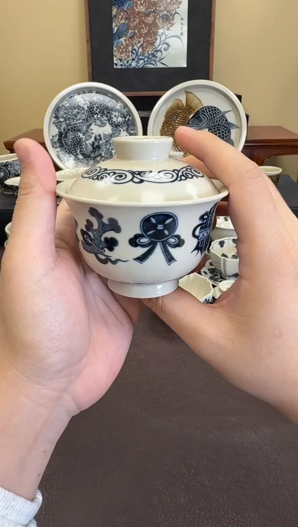 二号釉八宝纹元宝盖碗