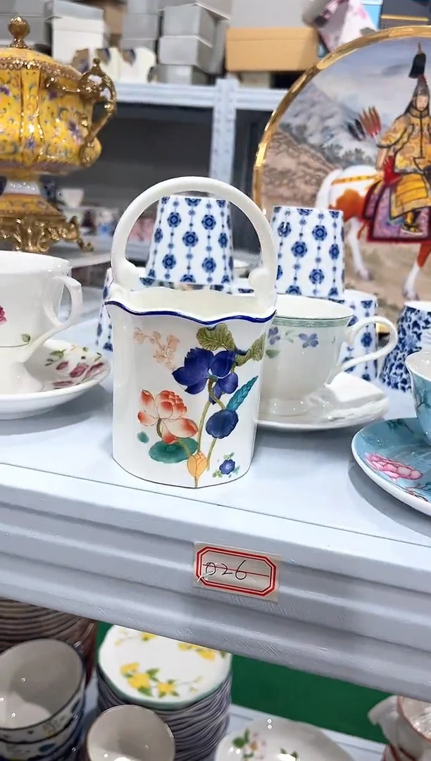 瓷片陶瓷（简装）荷花花篮一个