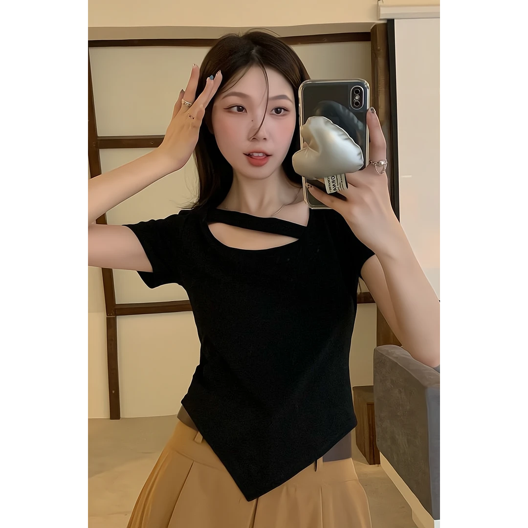 美少女新款夏季短袖T恤女设计感纯欲风小众显瘦不规则遮肉上衣潮