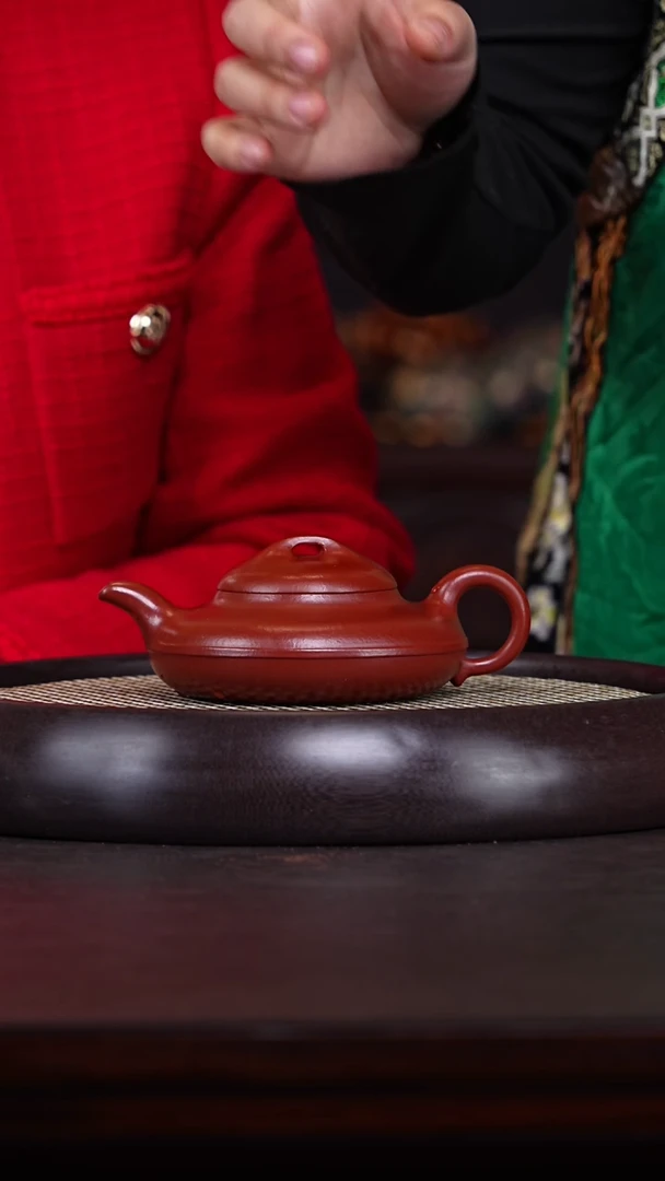 【闪购商品】紫砂茶壶张杏娟26-39 龙山大红泥线圆260c