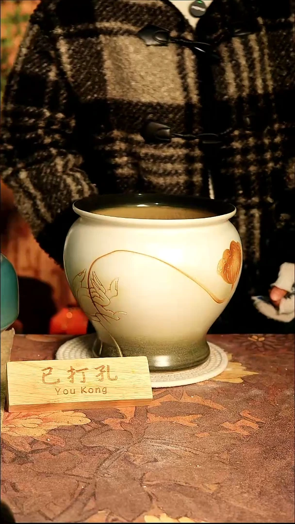 陶瓷2-208高21口21误差2已打孔