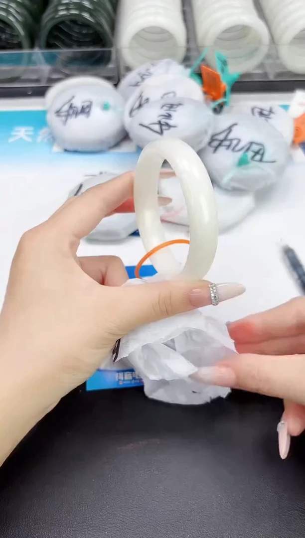 未镶嵌手镯和田玉9.29-62-60.4