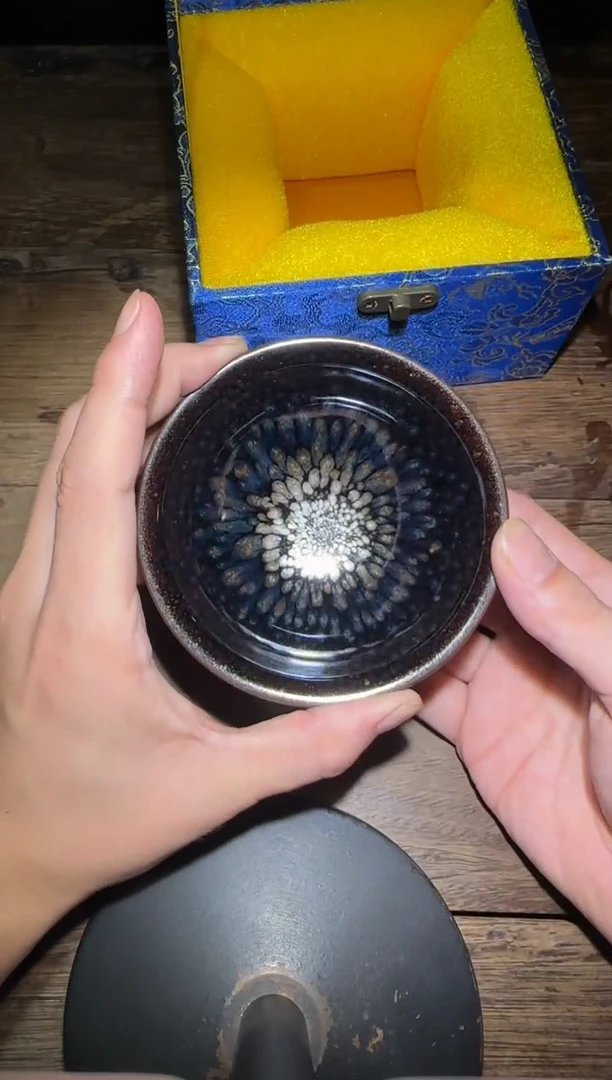 茶盏何定欣老师作品