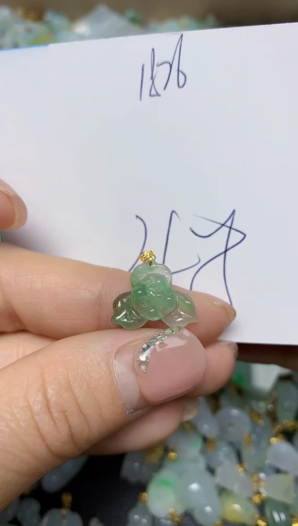 【闪购商品】翡翠挂件18K金镶嵌 天然翡翠A货