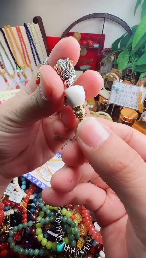 摆件猛犸象牙帅***类一物一件）006036