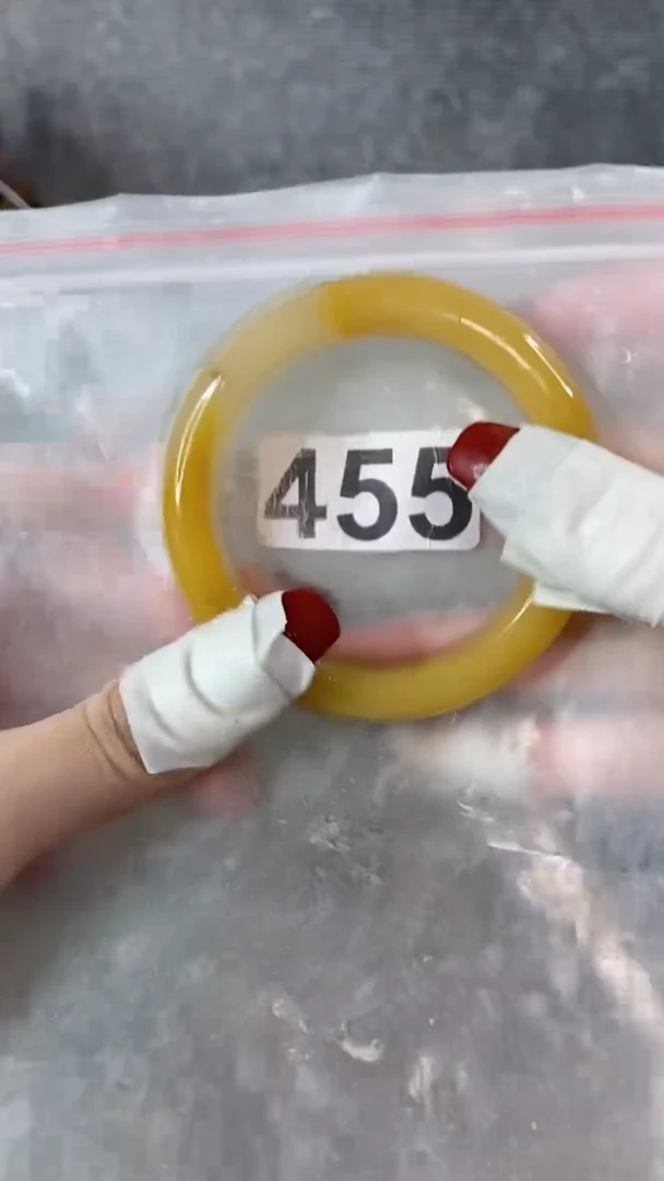 【闪购商品】石英质玉手镯未镶嵌54+455福利款不完美介意勿拍