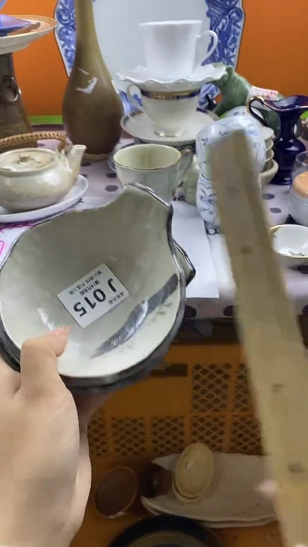 瓷片灿*默认微瑕，谨慎参拍J015