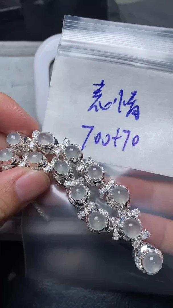 未镶嵌定制翡翠??天然缅甸翡翠A货