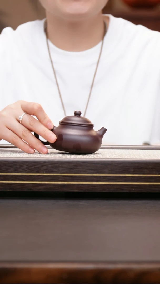 茶壶紫砂深井紫泥 容天