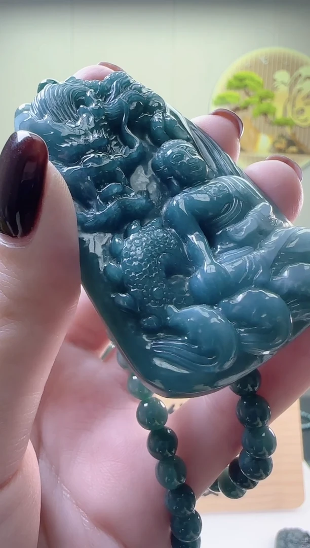 颈饰未镶嵌翡翠1