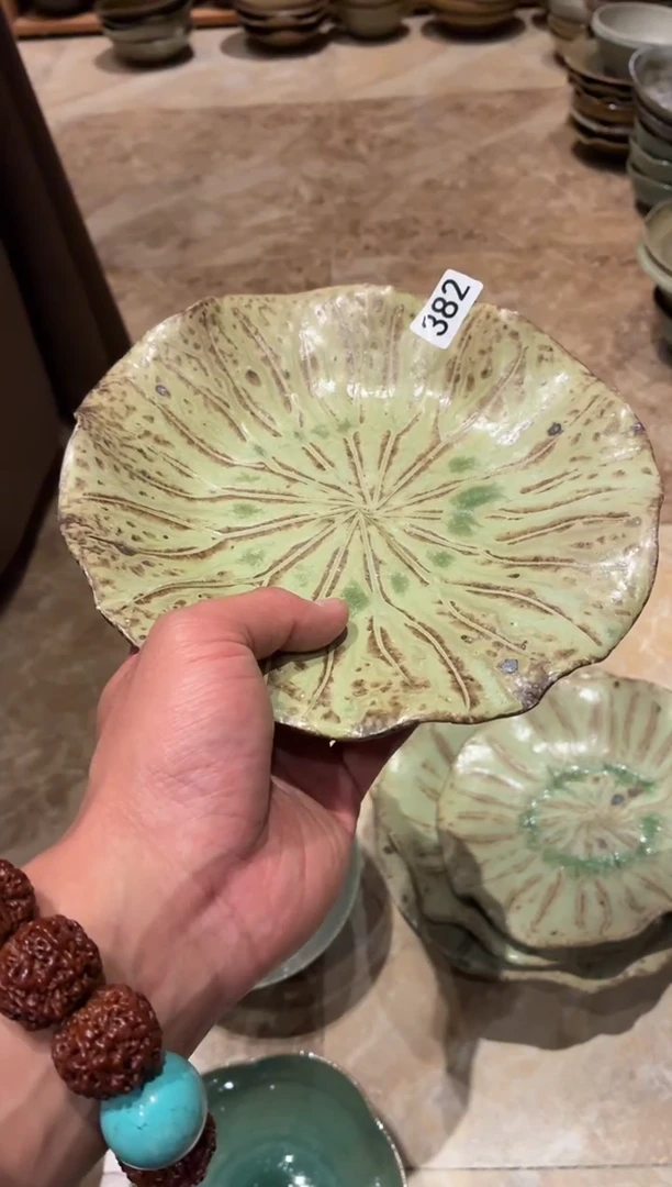 瓷片好?382手工绿色荷叶盘1个