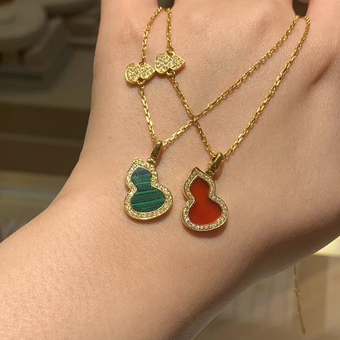 足金999 镶嵌白绿红葫芦星套链