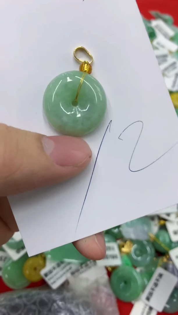 翡翠未镶嵌颈饰11111111111