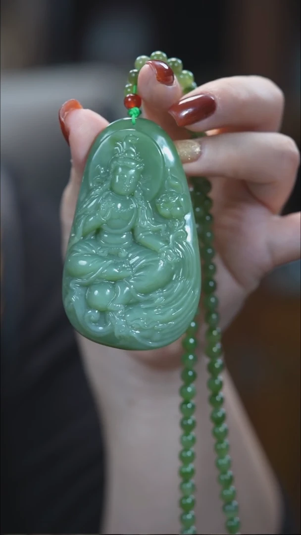 颈饰未镶嵌和田玉（碧玉）观音