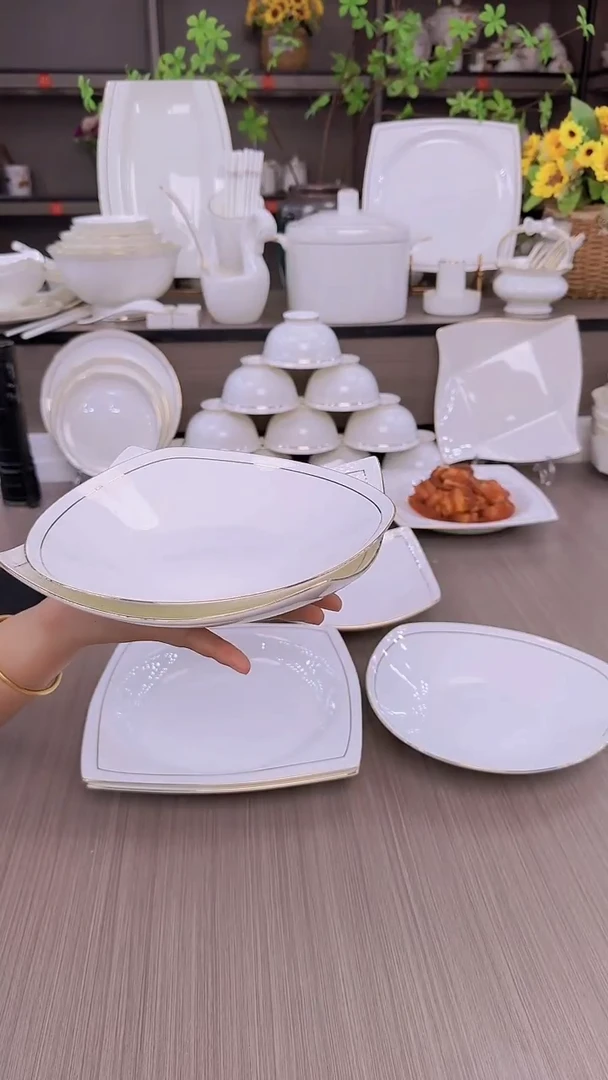 骨瓷8英寸三角，贵龙各1个