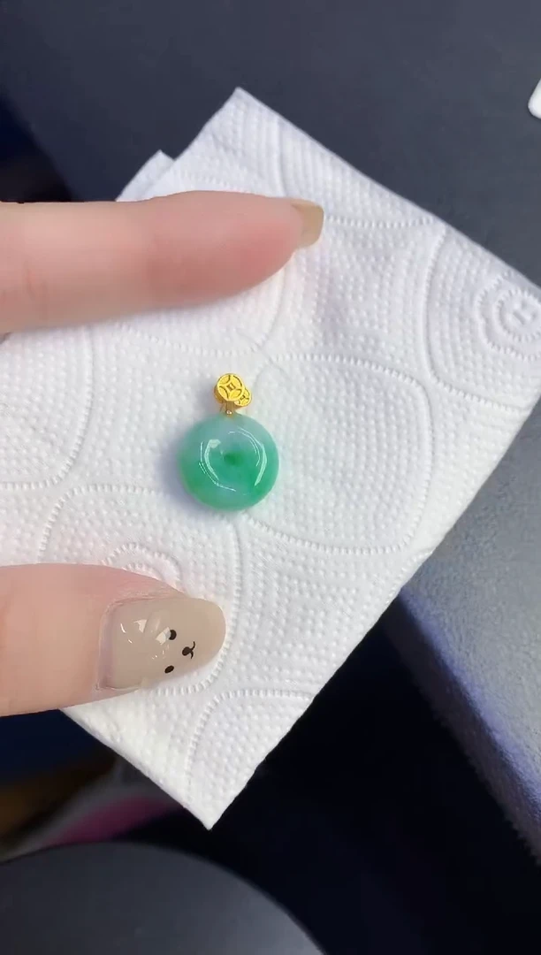 颈饰未镶嵌翡翠缅甸天然翡翠A货