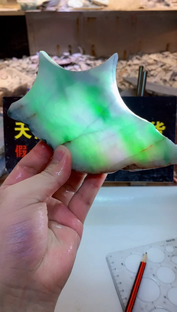 颈饰未镶嵌翡翠0韩0翡翠珠宝520