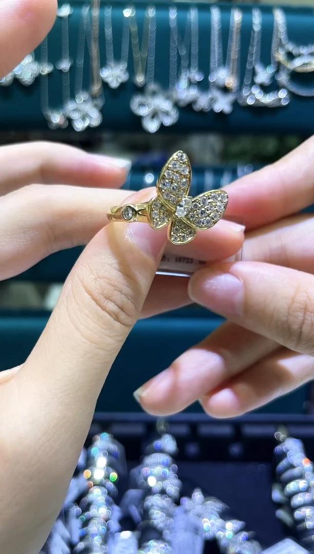 铂Pt950镶嵌实验室培育钻石蝴蝶戒指