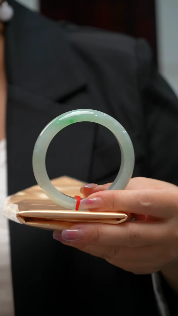 未镶嵌手镯翡翠61号