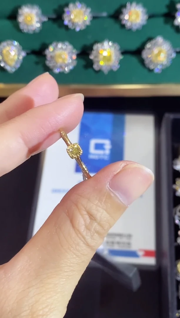 18K金镶嵌戒指钻石04