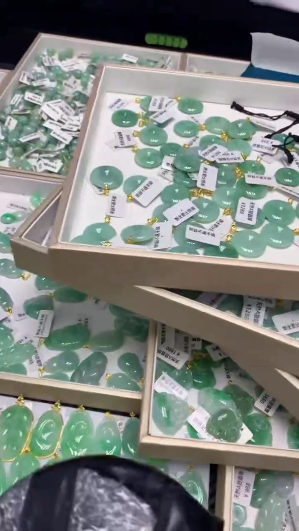 颈饰未镶嵌翡翠翡翠111111111111111