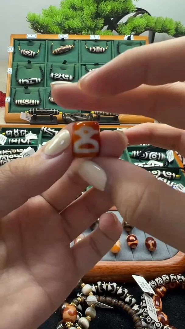 玛瑙/玉髓（覆膜）颈饰未镶嵌47.(微瑕随机发货）