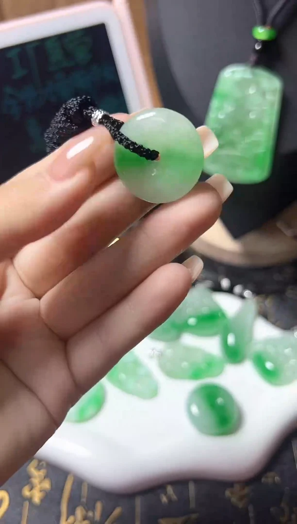 颈饰未镶嵌翡翠所见即所得，一图一物