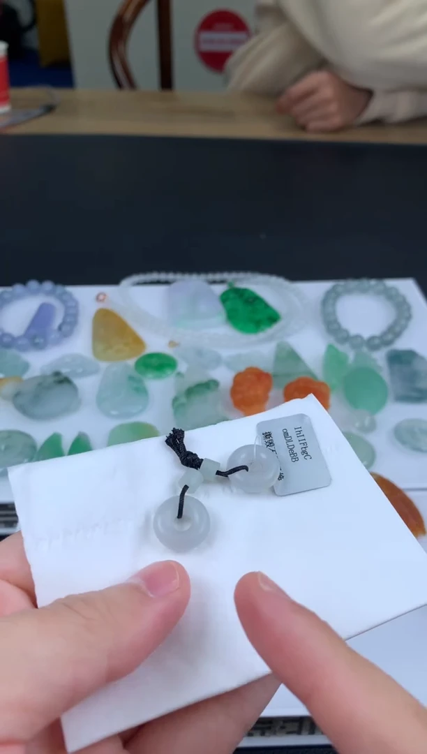 【闪购商品】定制翡翠未镶嵌翡翠