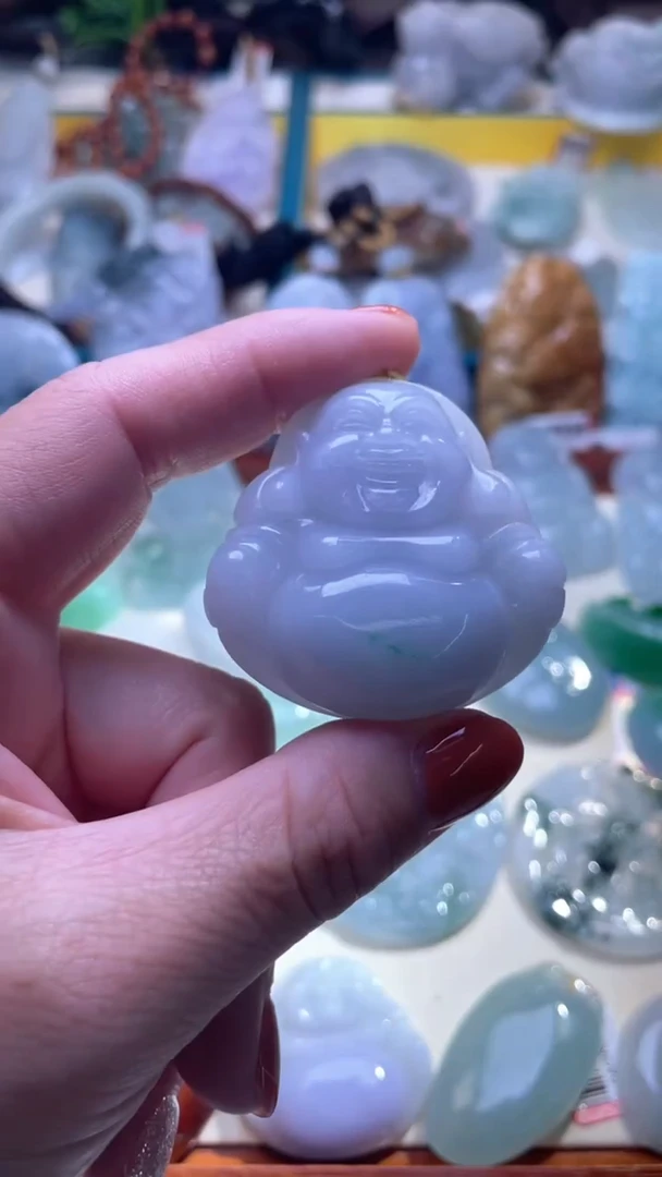 翡翠未镶嵌颈饰佛公