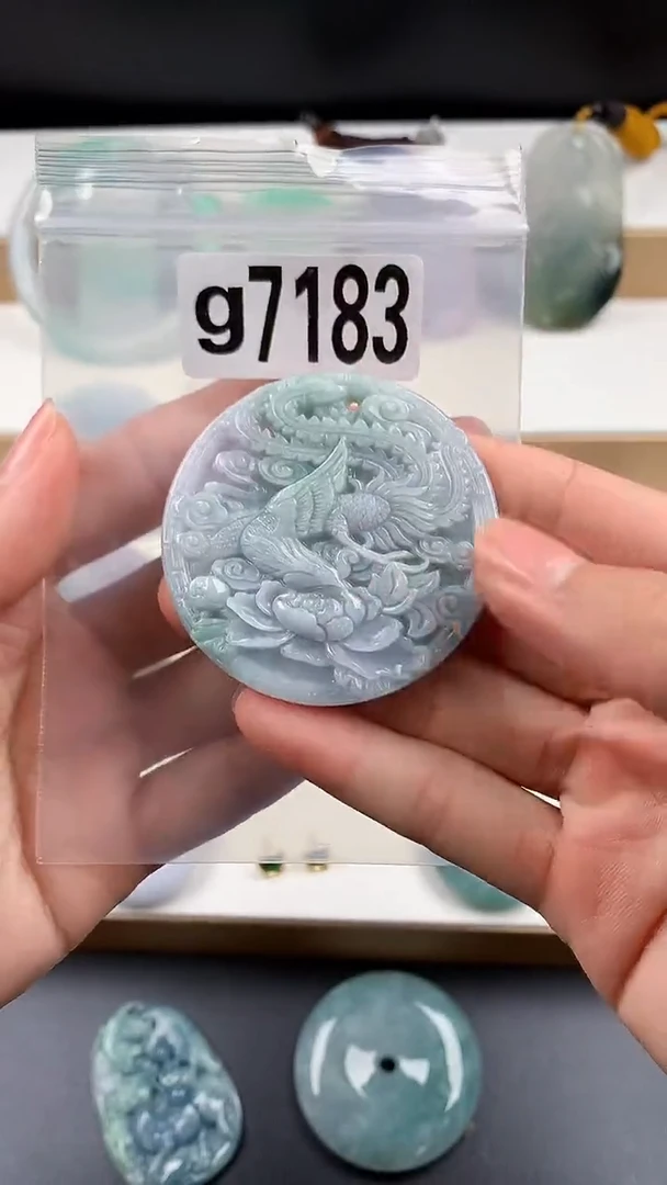 颈饰未镶嵌翡翠天然翡翠吊坠挂件