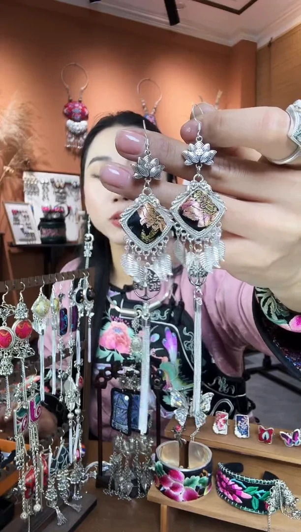 【闪购商品】织绣纯手工民族风耳环