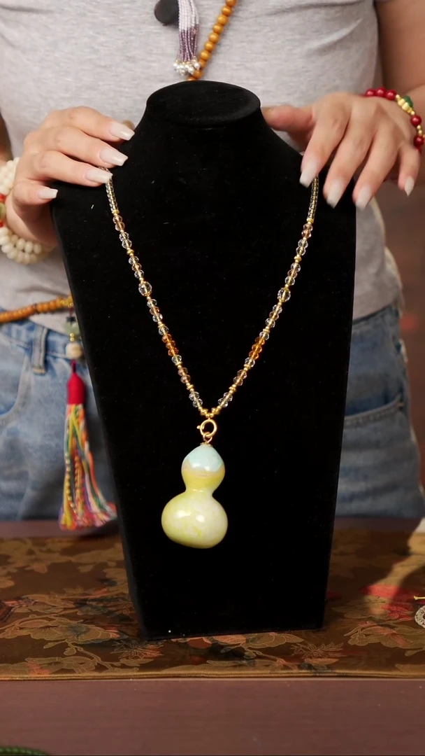 324天琦閤漆艺小葫芦挂件58