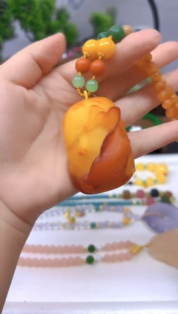 未镶嵌颈饰蜜蜡M178