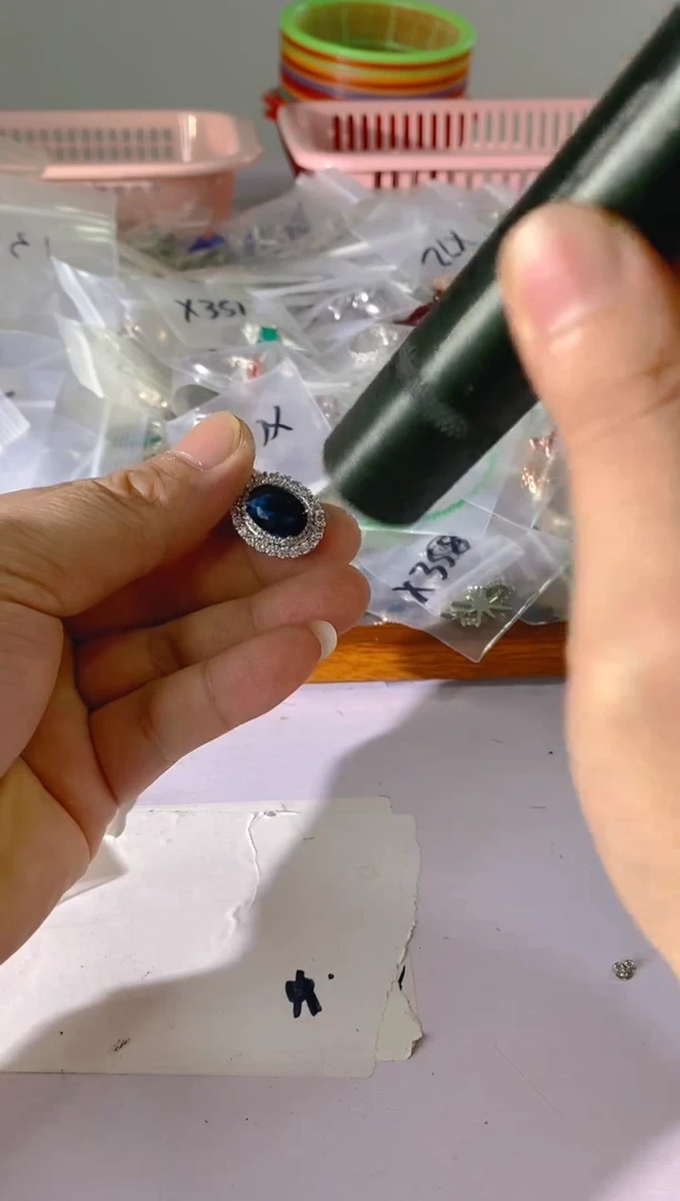 【闪购商品】水晶颈饰银S925镶嵌546红宝，蓝宝，多样性发一件赠链