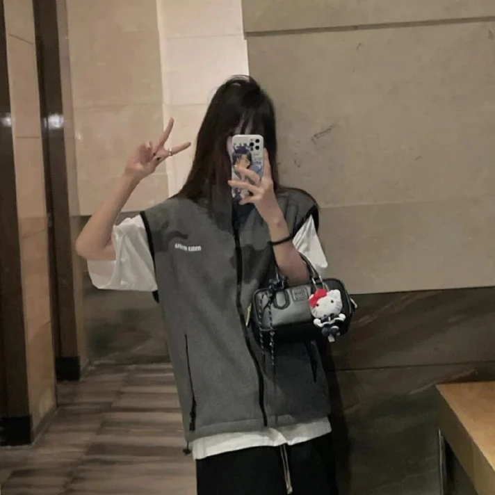 全新未使用 MIU MIU/缪缪 灰色摇粒绒马甲16800杭州实体PoisonLab