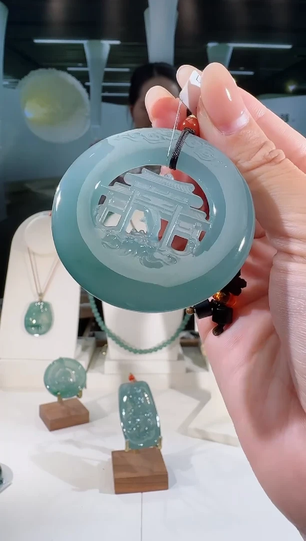 翡翠未镶嵌吊坠(不含链)鱼跃龙门多样性发一