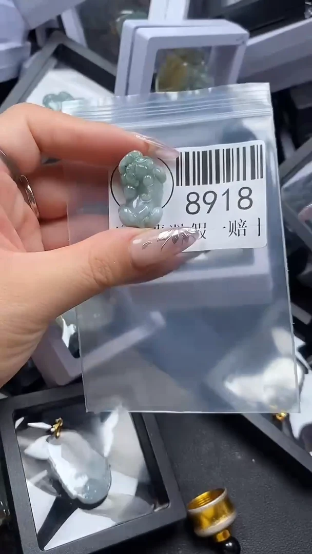 吊坠(不含链)未镶嵌翡翠8918