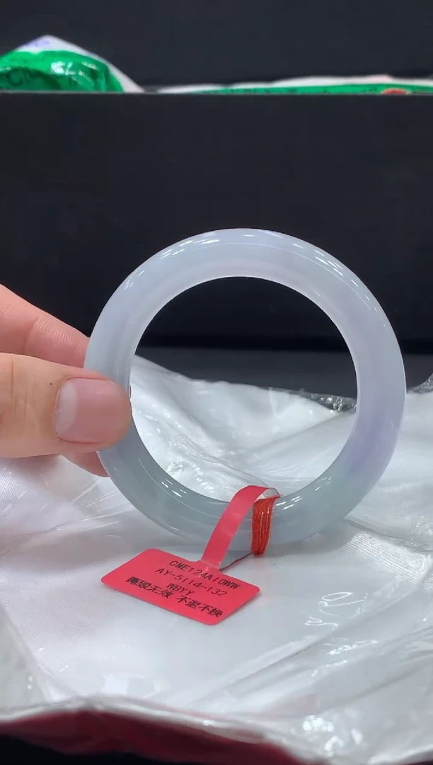 未镶嵌手镯翡翠翡翠手镯