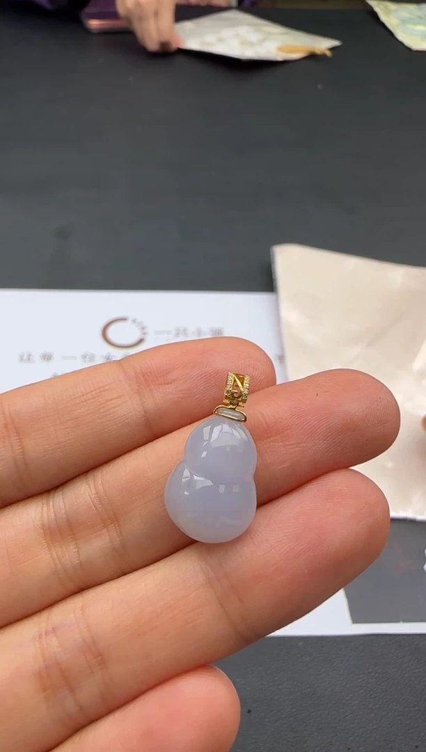 18K金镶嵌挂件翡翠YGF11103-72