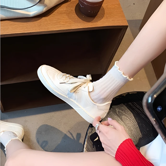 超轻平底小白鞋韩版运动休闲鞋软皮透气厚底时尚简约踩脚百搭板鞋