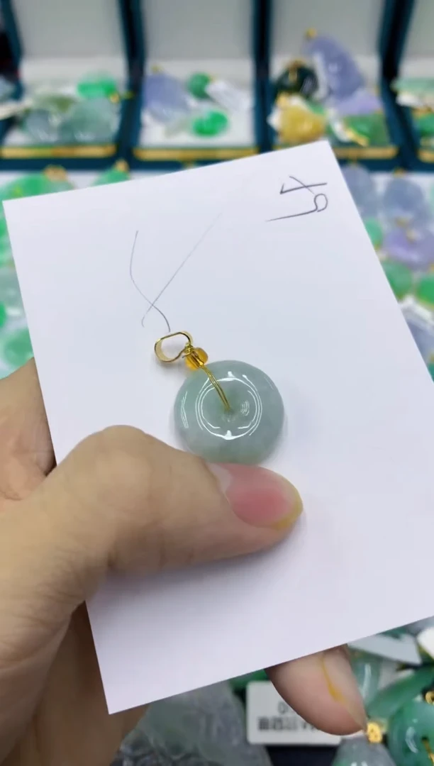 翡翠未镶嵌颈饰1111111