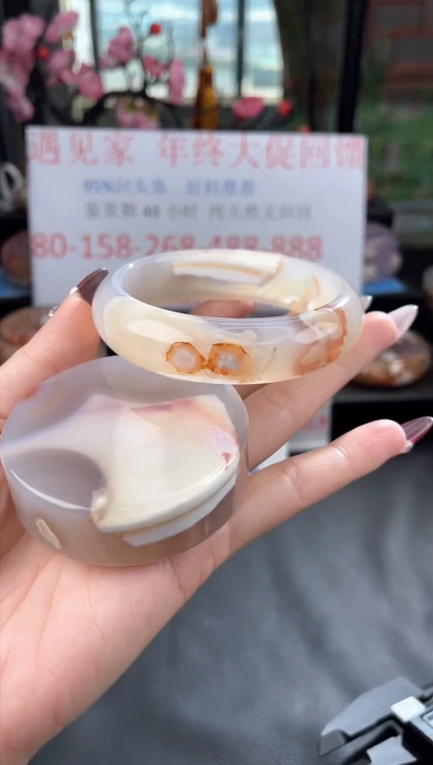 【闪购商品】石英质玉手镯未镶嵌62