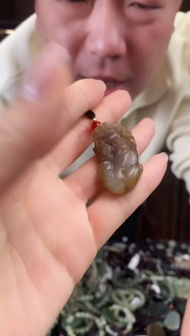 【闪购商品】和田玉颈饰未镶嵌多样性发货，拍一发一