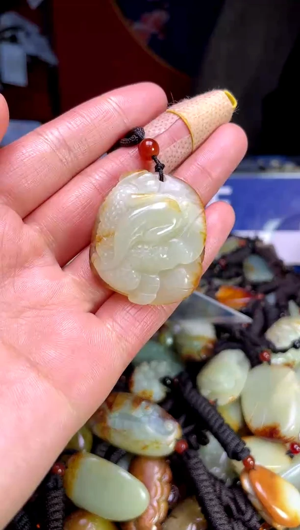 【闪购商品】和田玉颈饰未镶嵌3