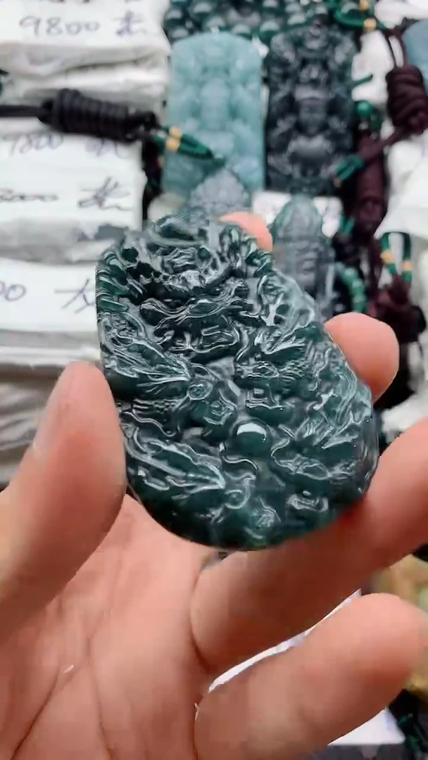 翡翠未镶嵌颈饰88888888888