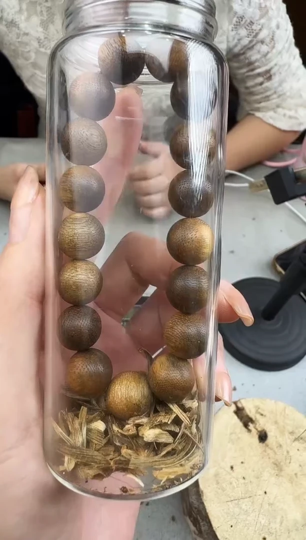 沉香沉香碎屑1.2黄油格圆静静沉香甄选多样性发一