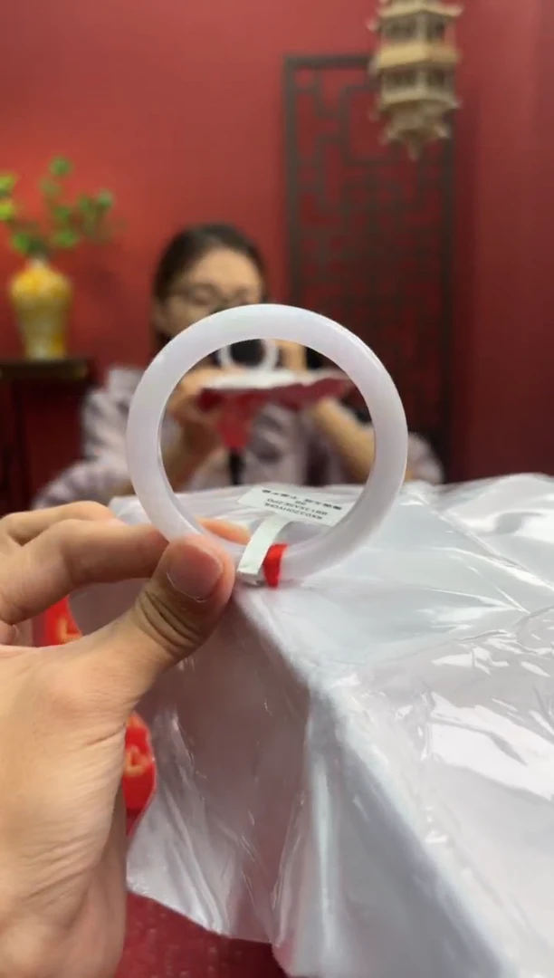 未镶嵌手镯翡翠翡翠手镯2